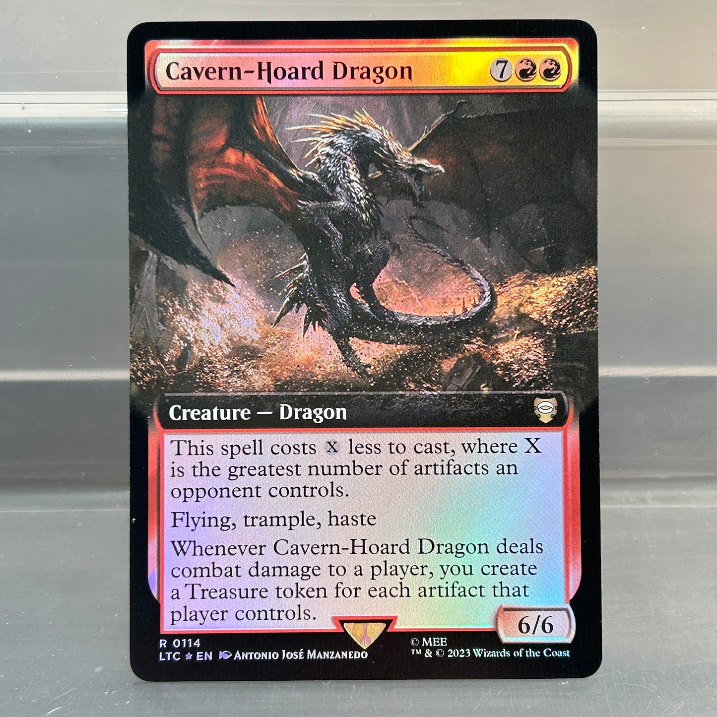 Cavern-Hoard Dragon - The Lord of the Rings Commander #31 - Foil