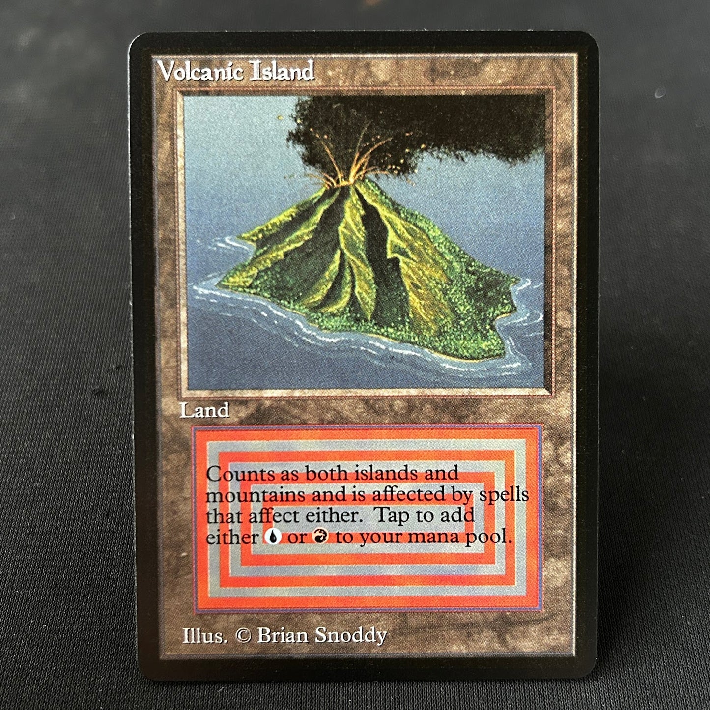 Volcanic Island - Beta #287 - No Foil