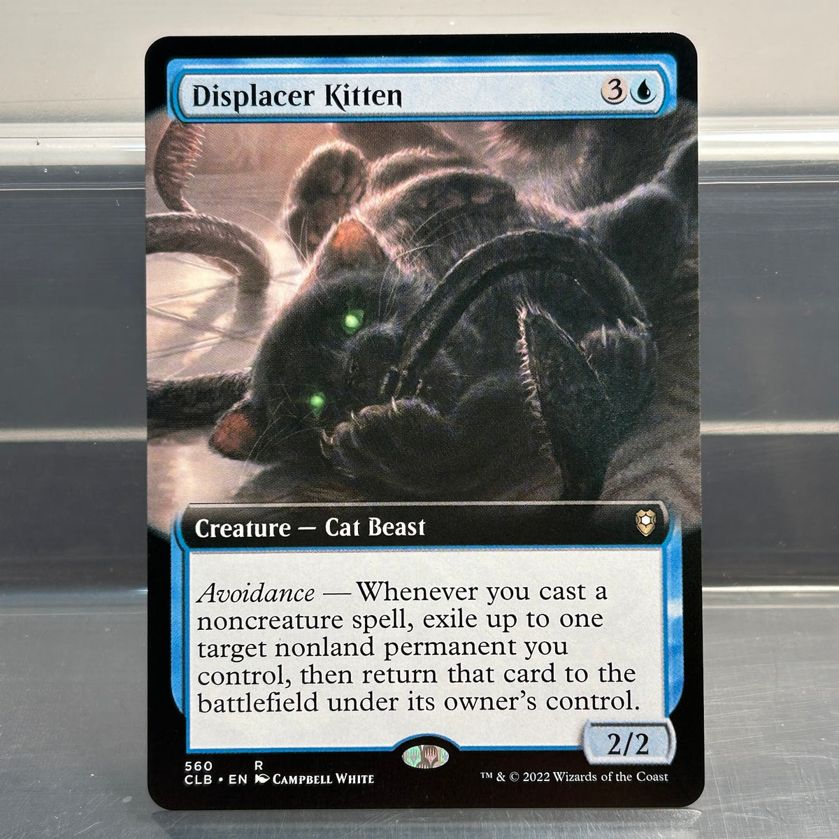 Displacer Kitten - Commander Legends: Battle for Baldur's Gate #560 - No Foil
