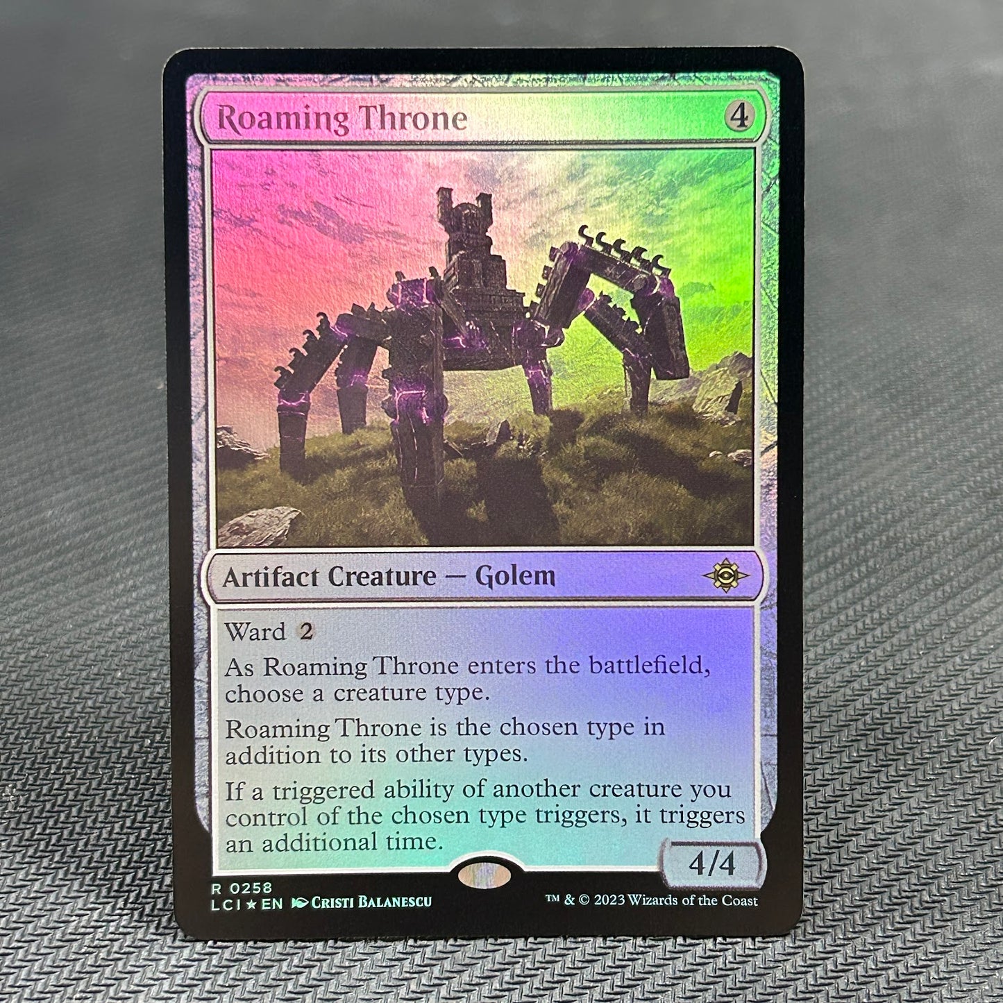 Roaming Throne - The Lost Caverns of Ixalan #258 - Foil